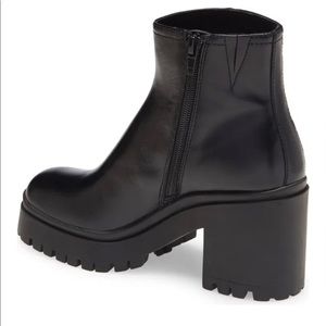 Jeffrey Campbell Anemone Bootie Size 7.5
